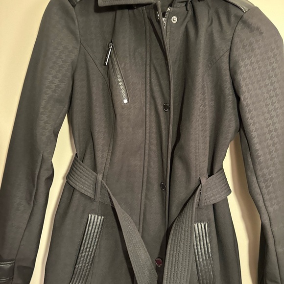 Ladies lined Michael Kors jacket - Picture 5 of 10